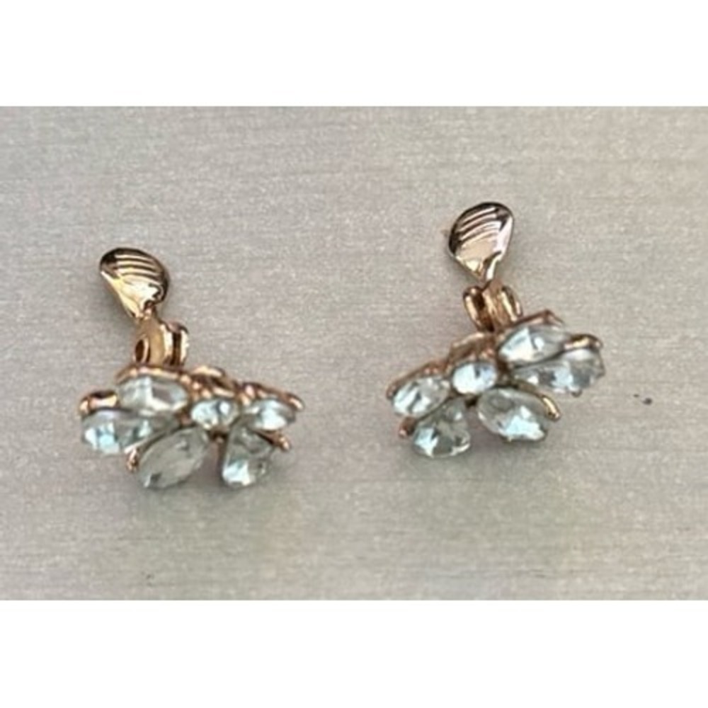 Cluster Studs clear crystals fanned, floral silhouette rose gold backing clip-on - Picture 2 of 4